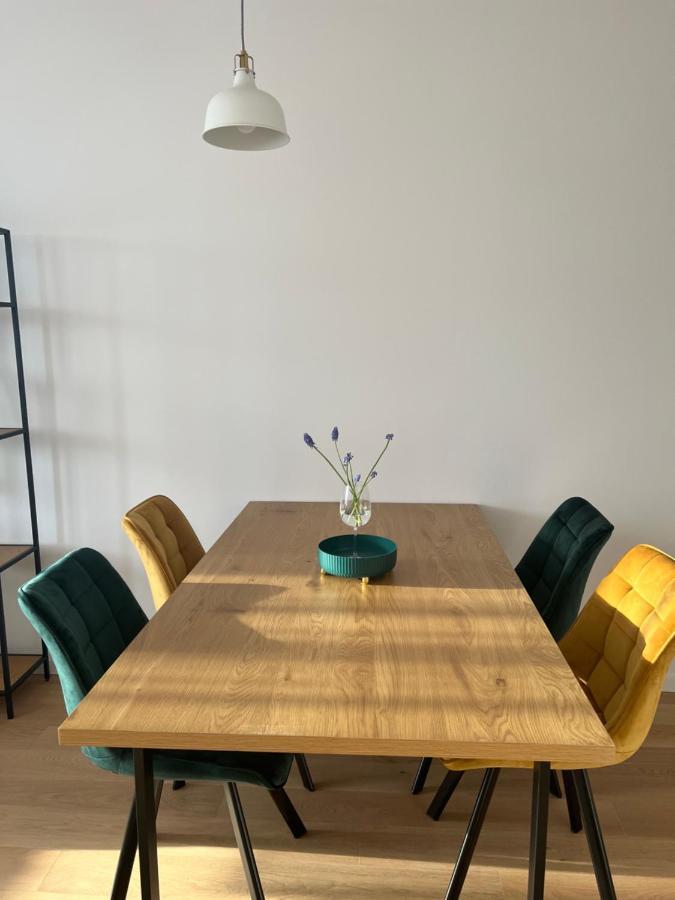 New Downtown Apartment Couple Minute From The Old Town Братислава Екстер'єр фото