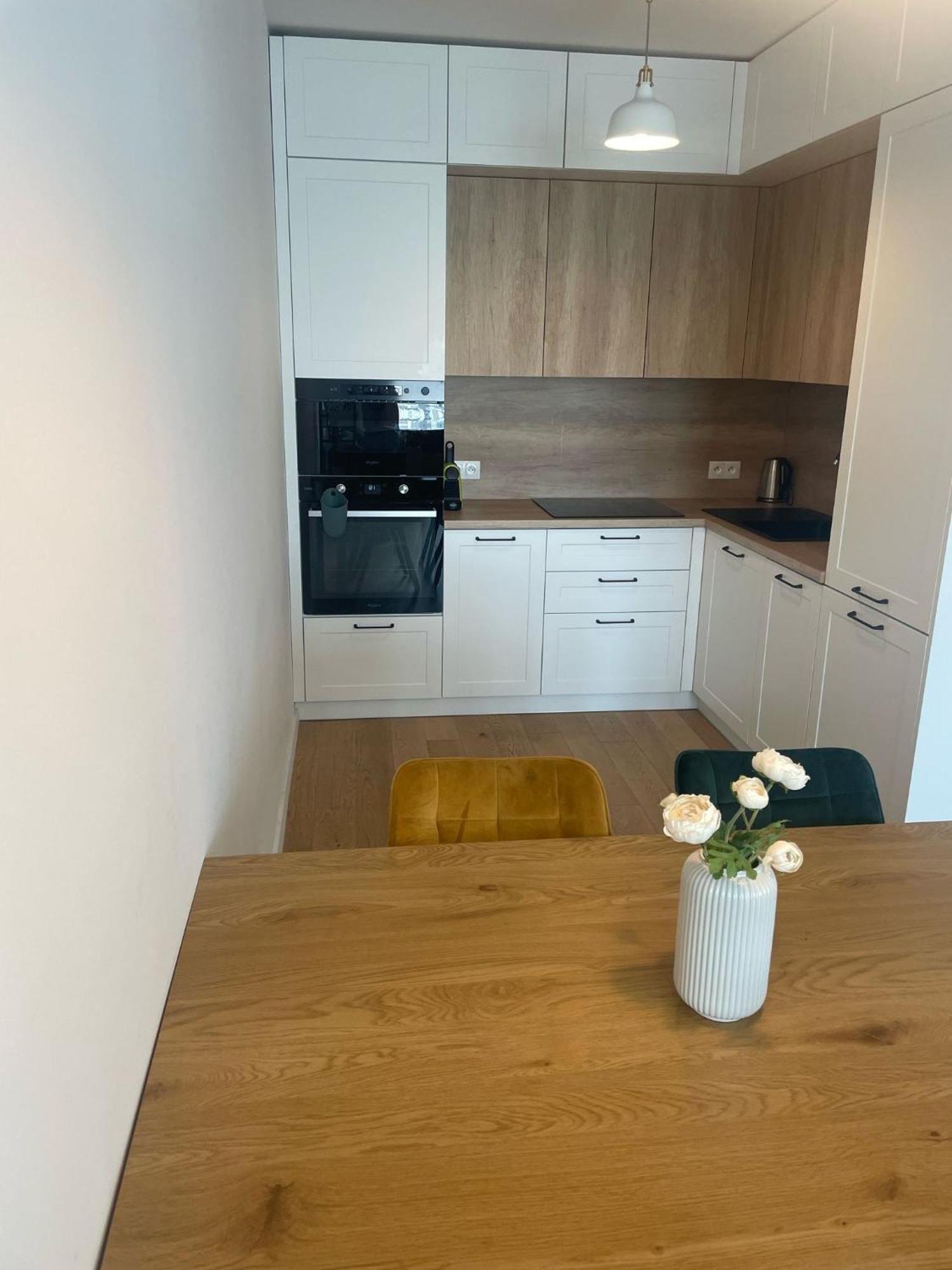 New Downtown Apartment Couple Minute From The Old Town Братислава Екстер'єр фото