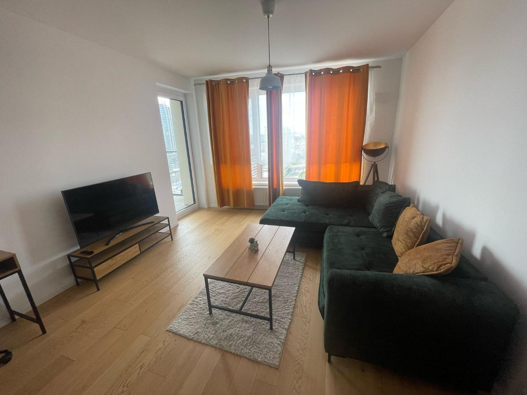 New Downtown Apartment Couple Minute From The Old Town Братислава Екстер'єр фото