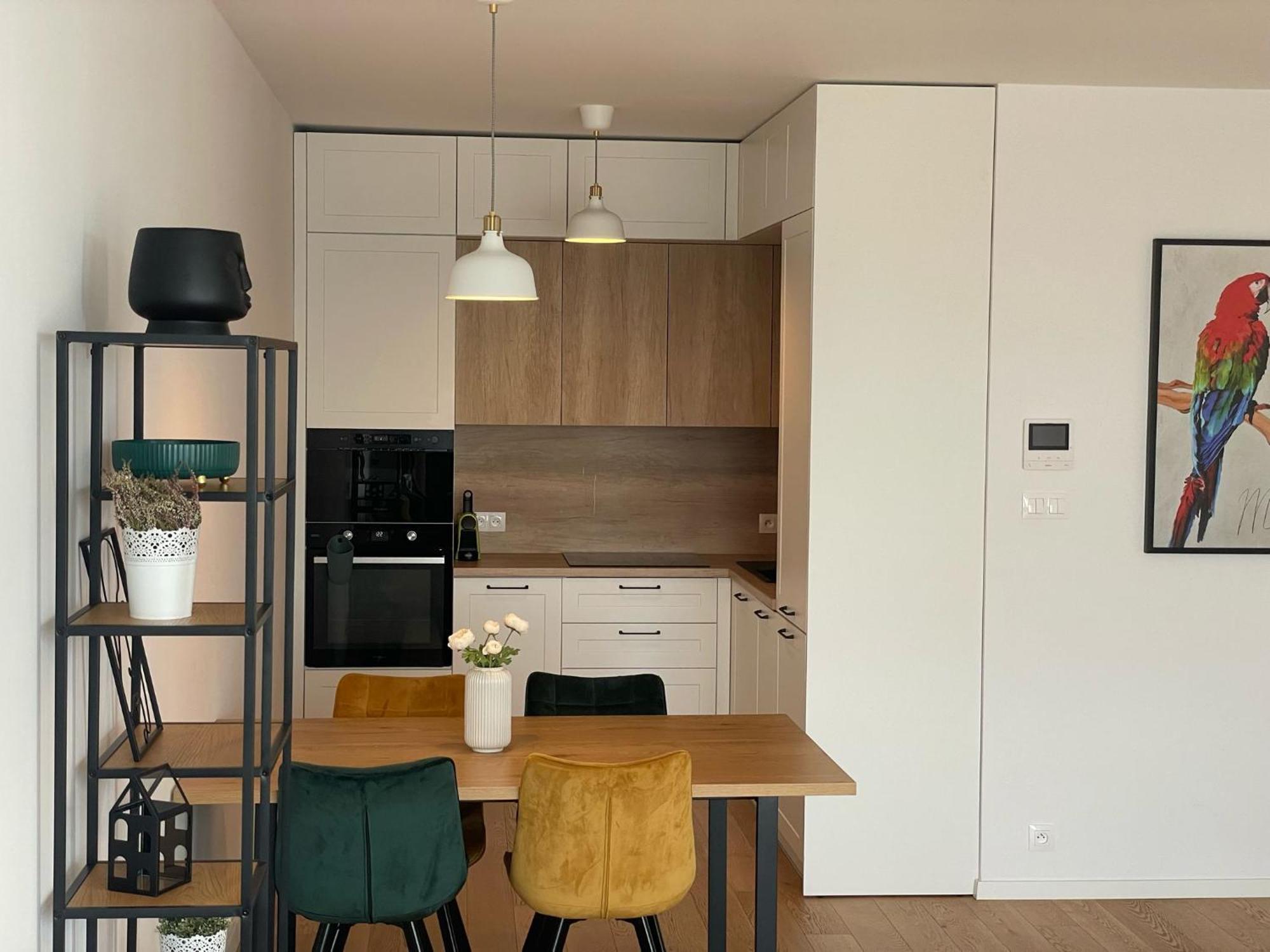 New Downtown Apartment Couple Minute From The Old Town Братислава Екстер'єр фото